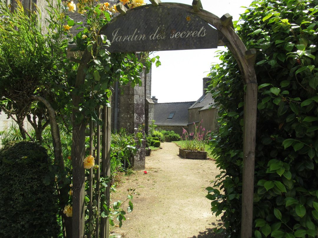 Église Saint-Ténénan-Guerlesquin必去景点