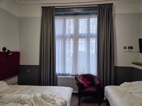 里奇芒特酒店主图