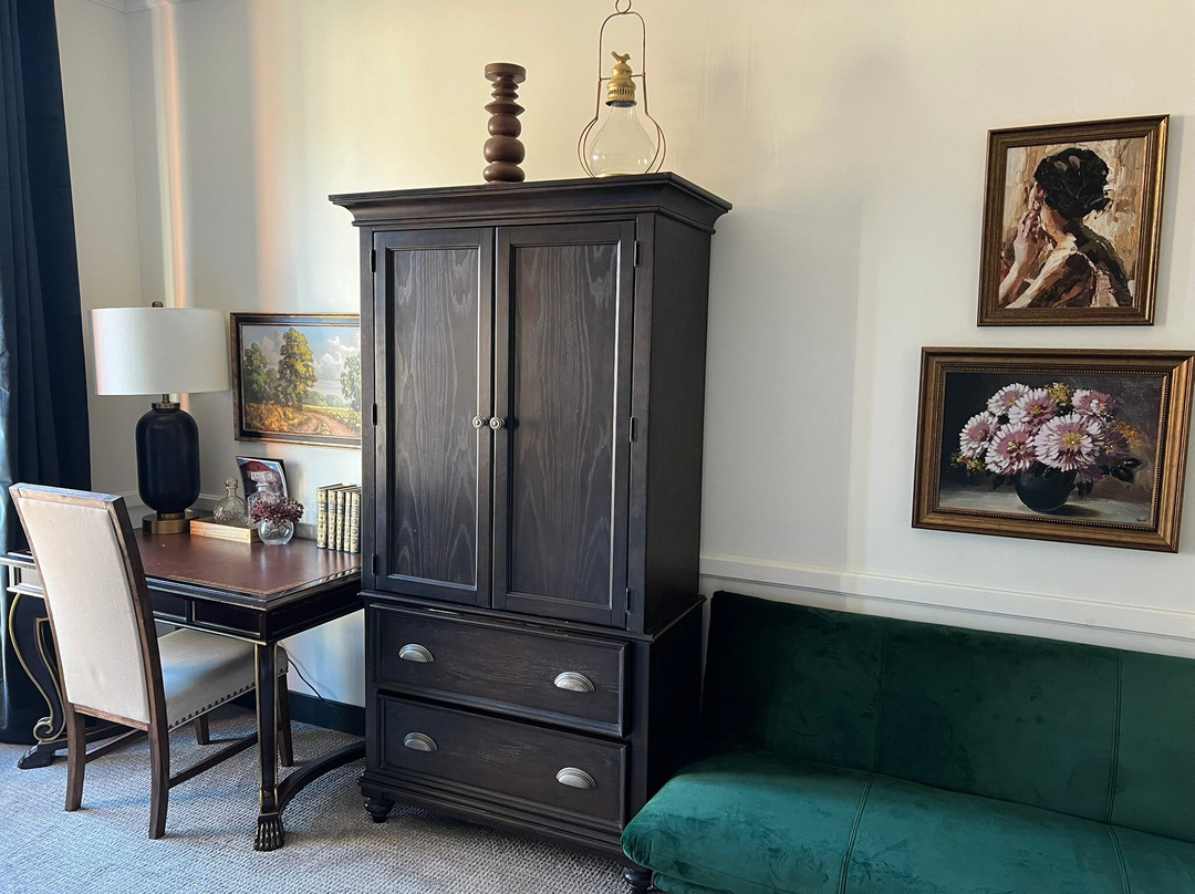 The 1856 Speakeasy Suites