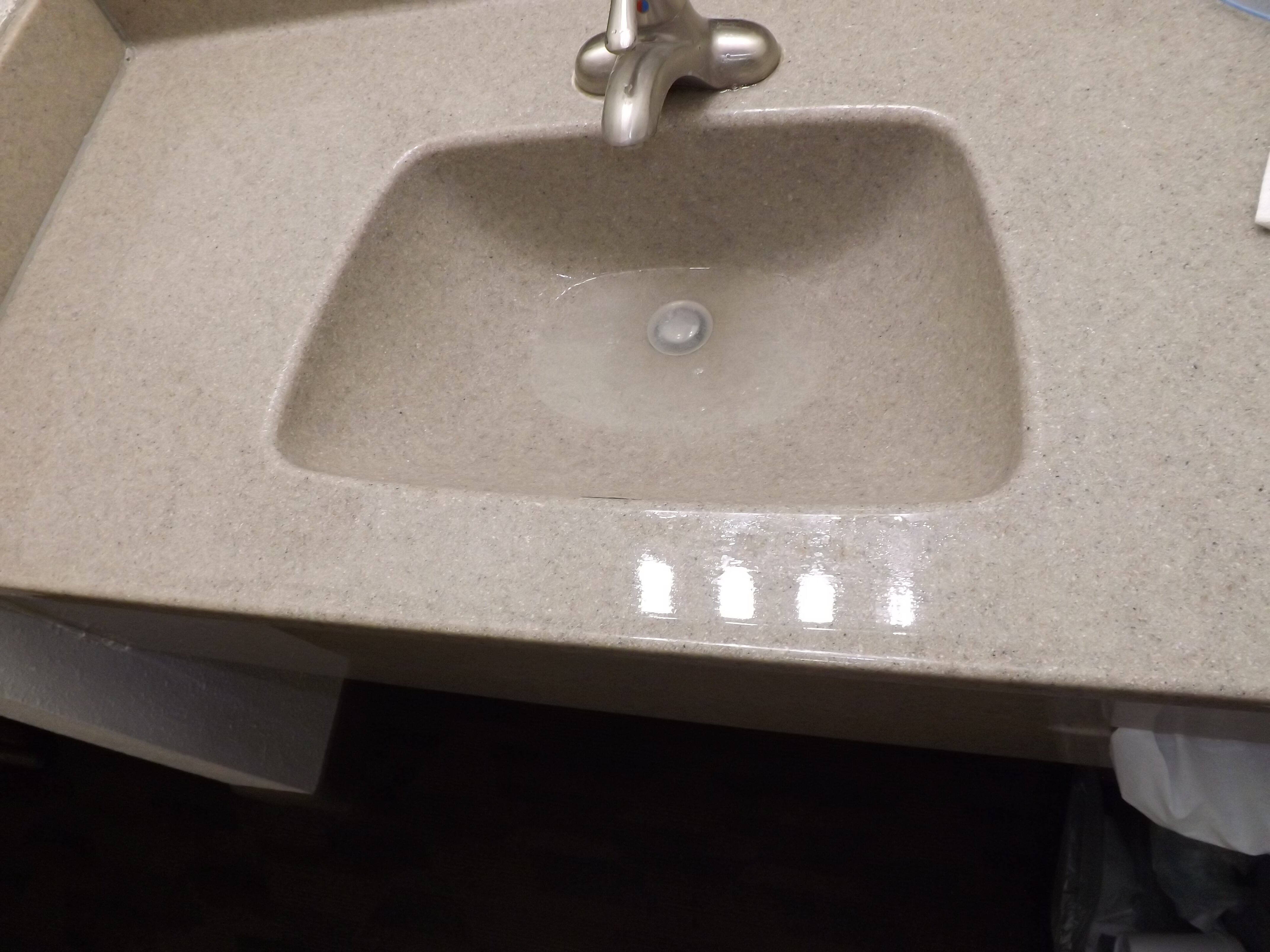 Victorian Inn & Suites-浴室