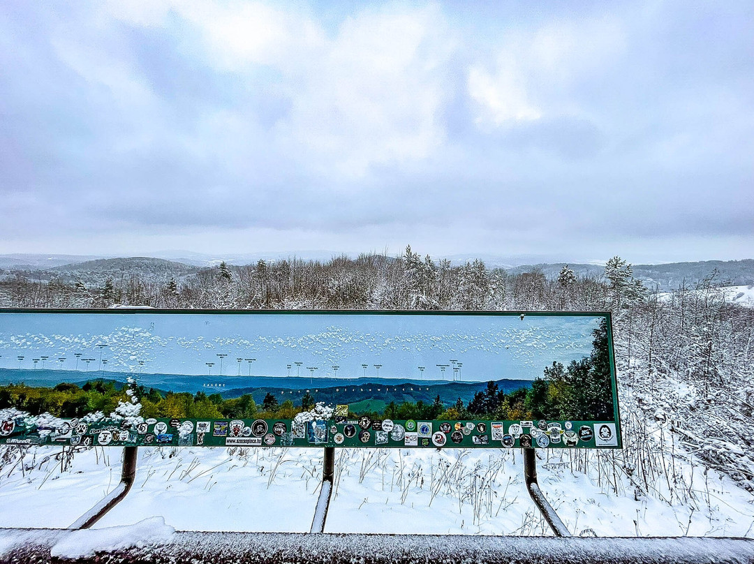 Punkt Widokowy Góry Słonne-Zaluz必去景点