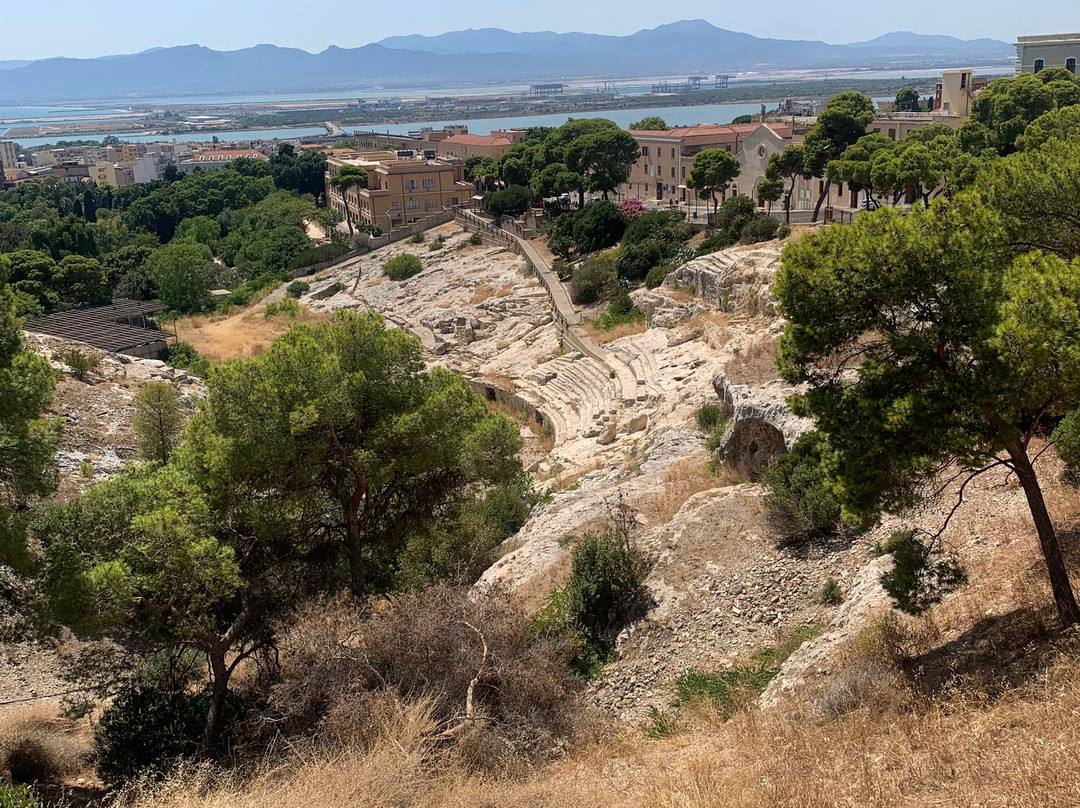 Roman Amphitheatre of Cagliari-卡利亚里省必去景点