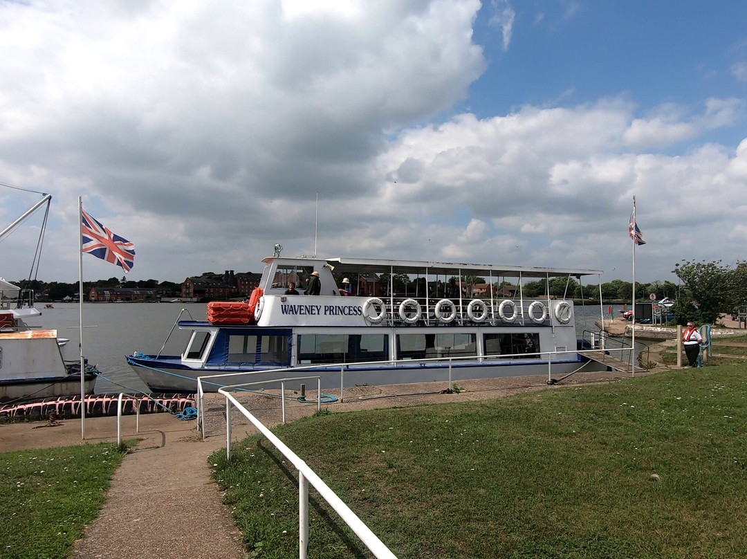 Waveney River Tours-Oulton Broad必去景点
