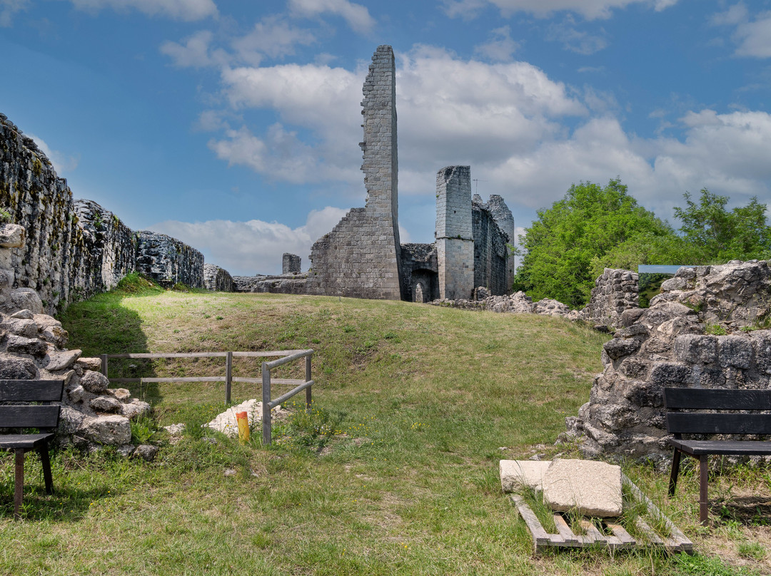 Chateau de Ventadour-Moustier-Ventadour必去景点