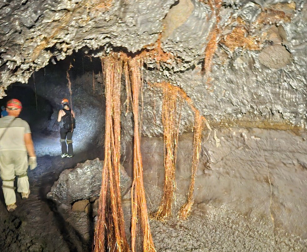 Bazaltik Réunion, Tunnels de lave-圣吉尔莱班必去景点