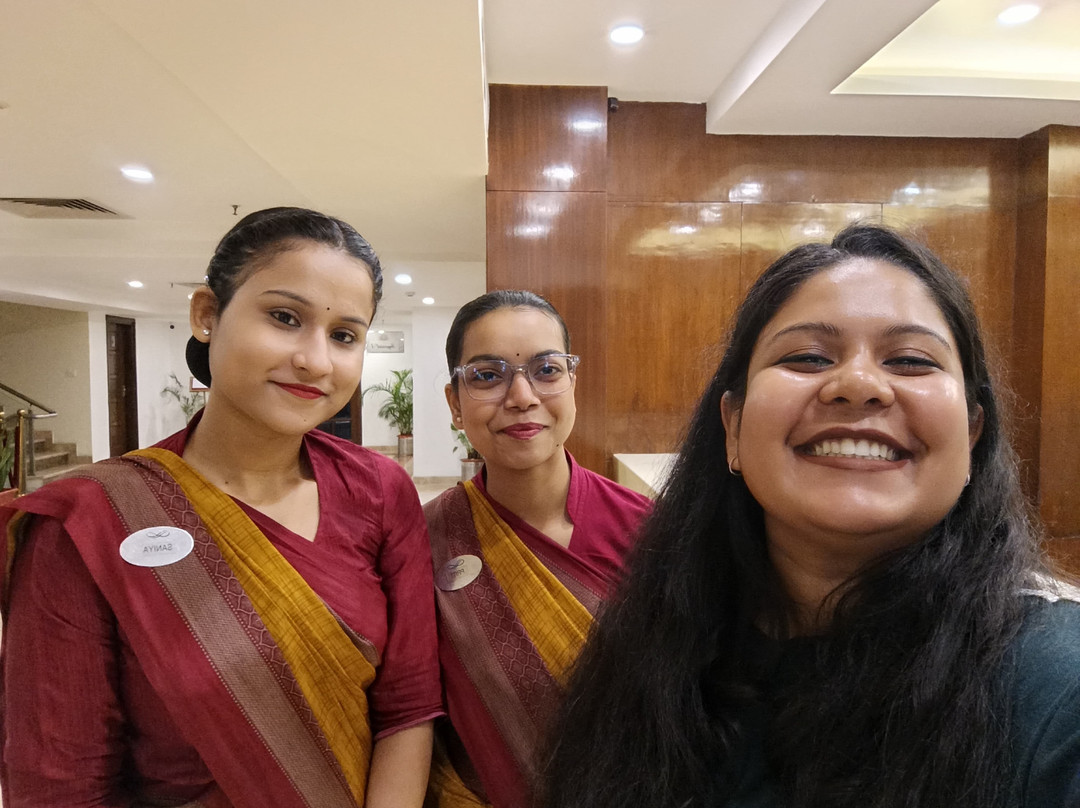 Le Lac Sarovar Portico主图