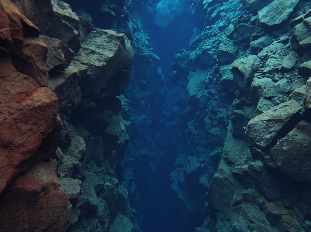 潜水一日游-雷克雅未克必去景点