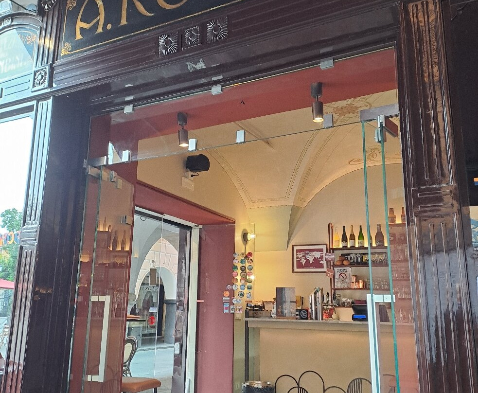 Teleria Rocca Caffe-基亚瓦里必去景点