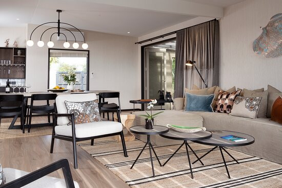 迪拉莫尔酒店主图