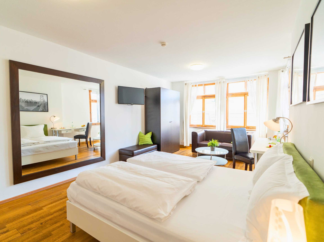 The Square Coburg Hotel主图