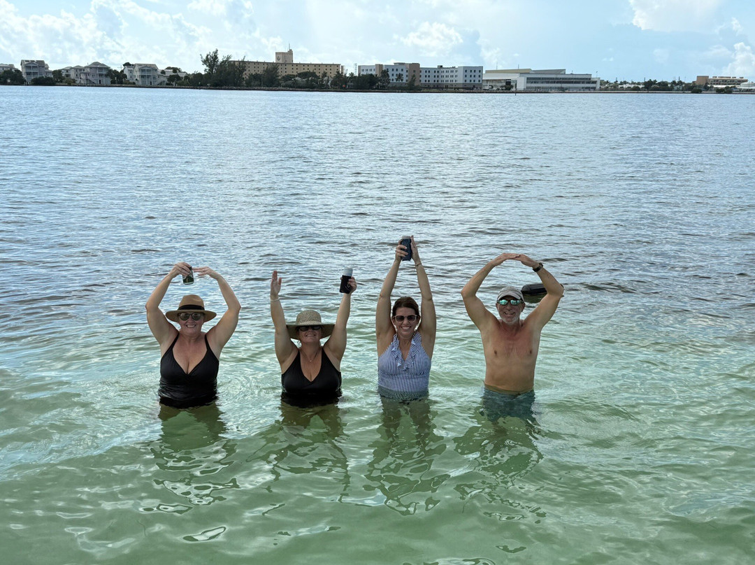 Cruisin’ Tikis KeyWest-基韦斯特必去景点