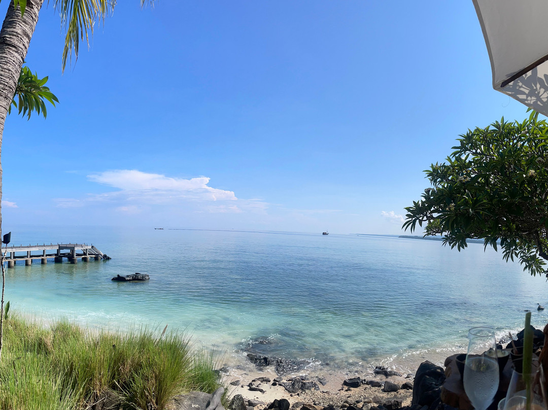 龙目岛小屋酒店主图