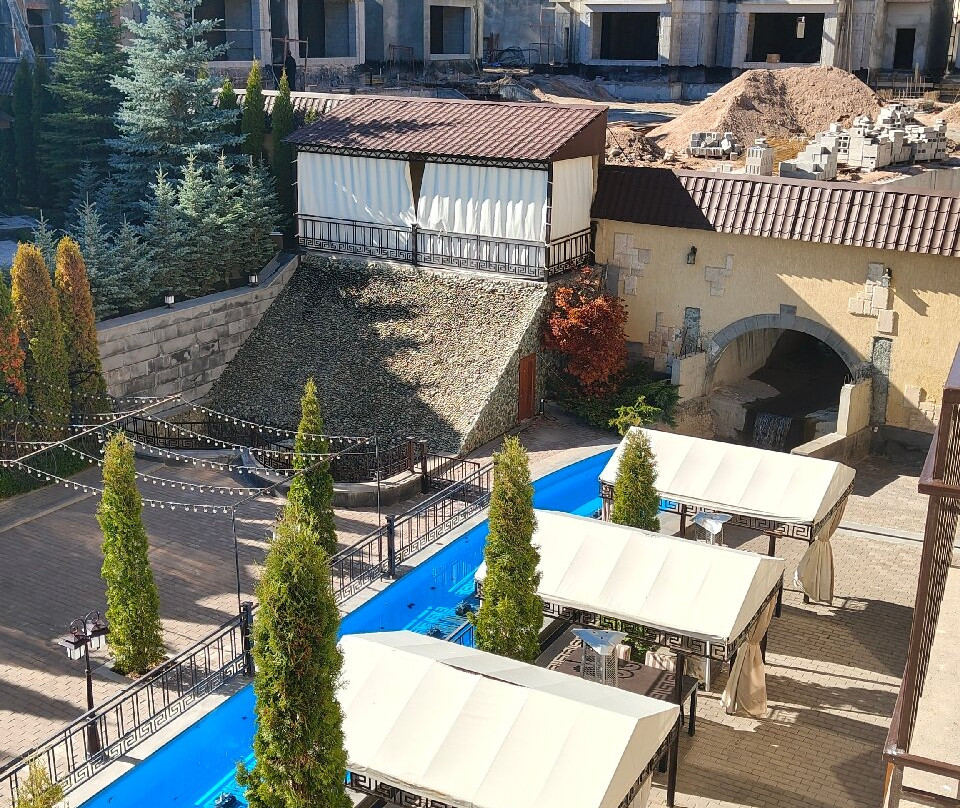 Elegant Hotel & Resort主图