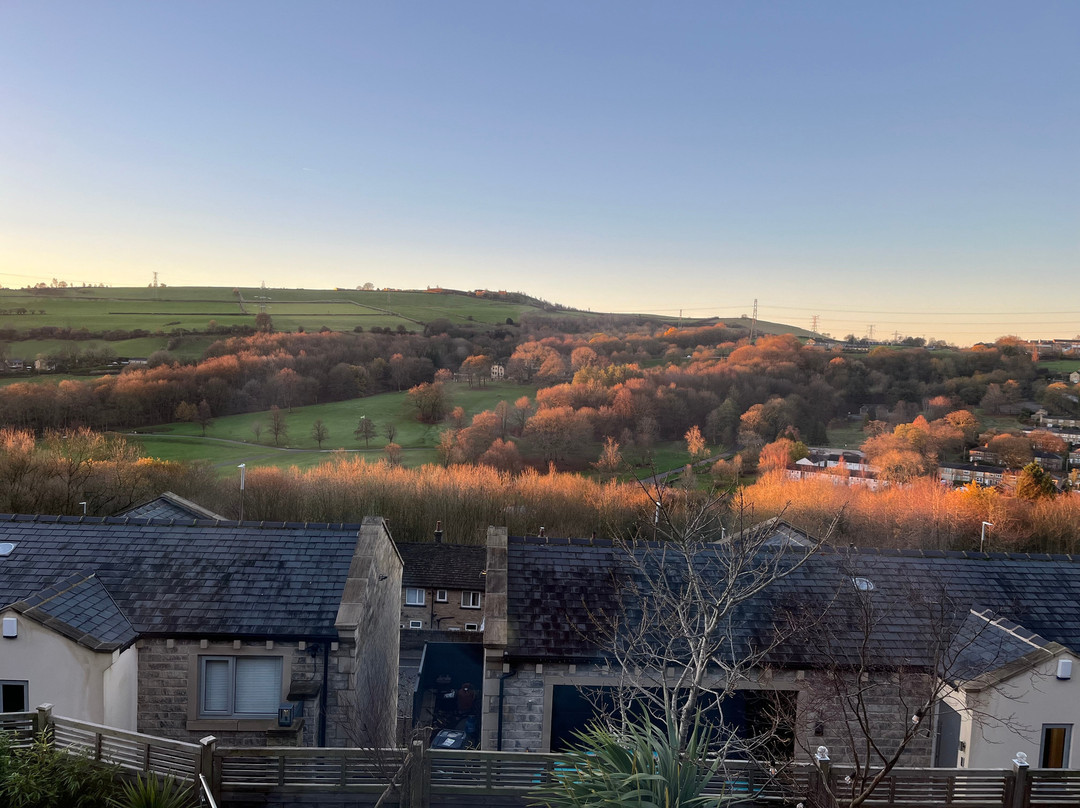 Shibden Hall View at Hough House主图