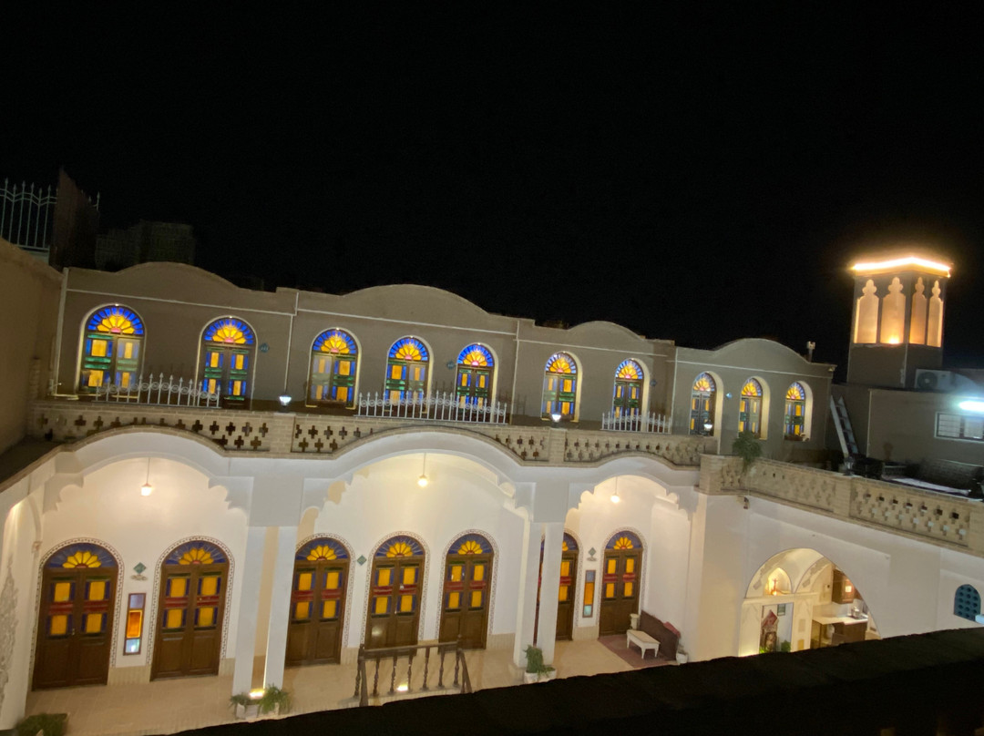 Amirza Traditional Hotel主图