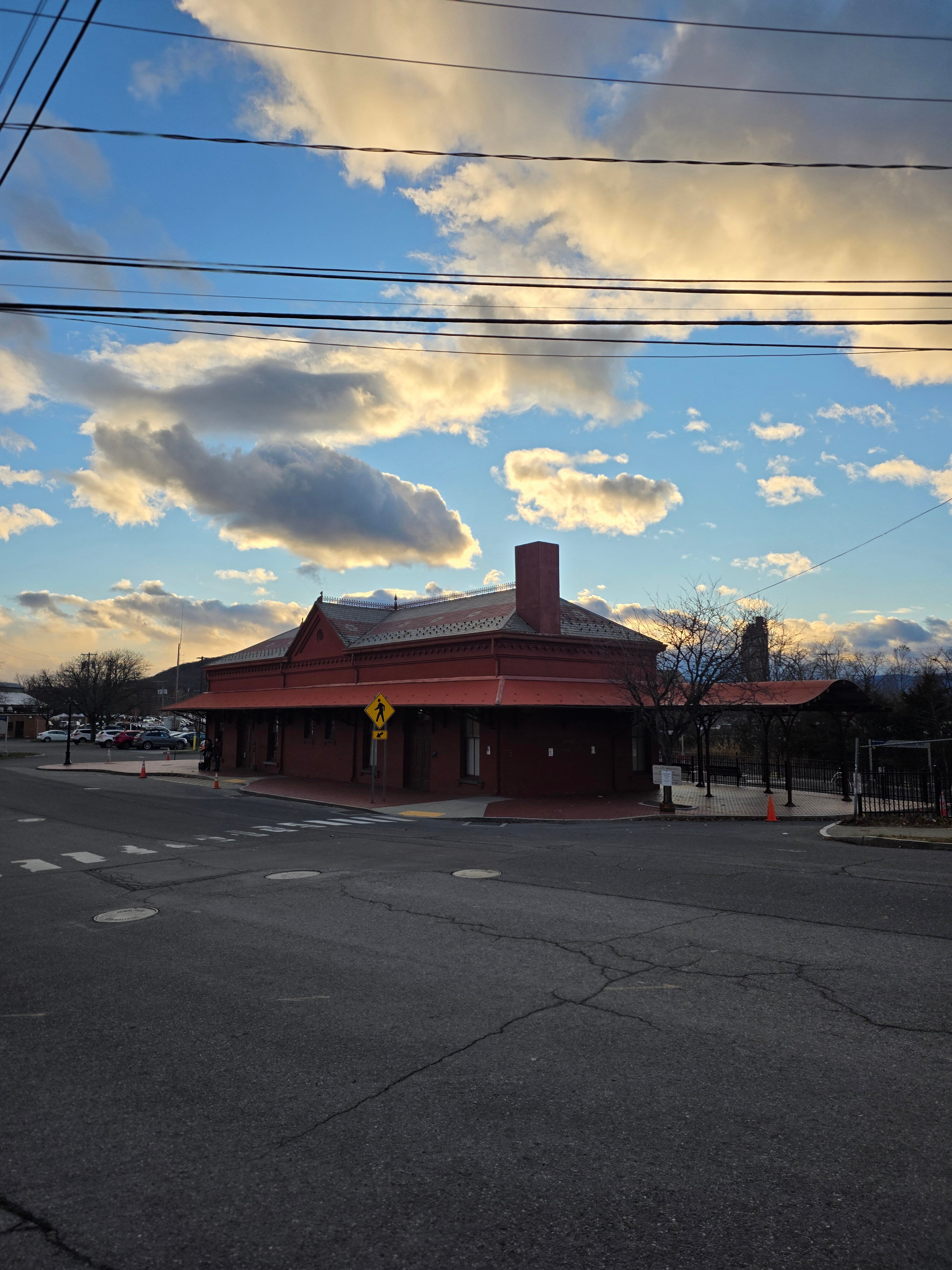 Wm Farmer and Sons Boarding & Barroom-官方