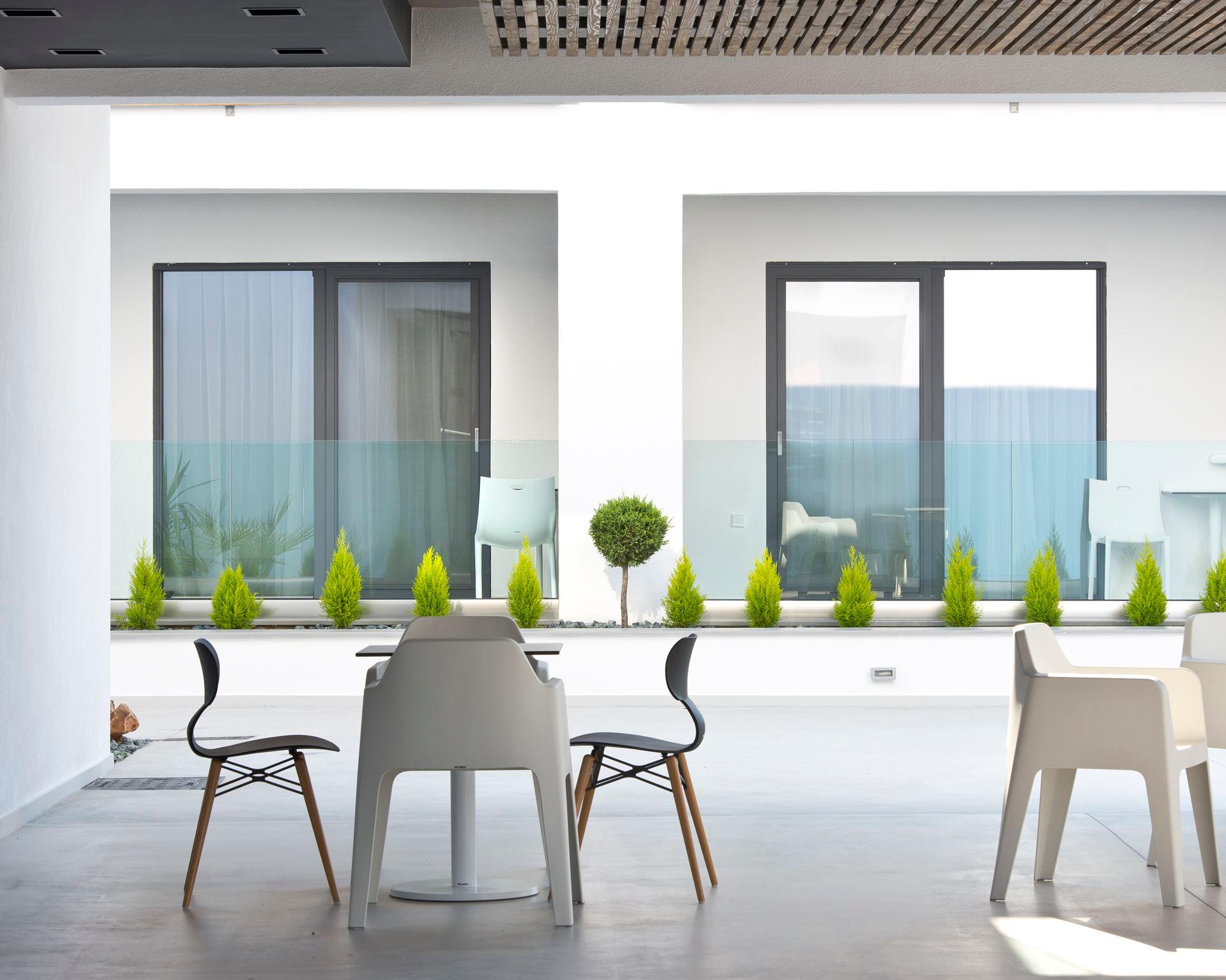 The Oak Hotel-官方