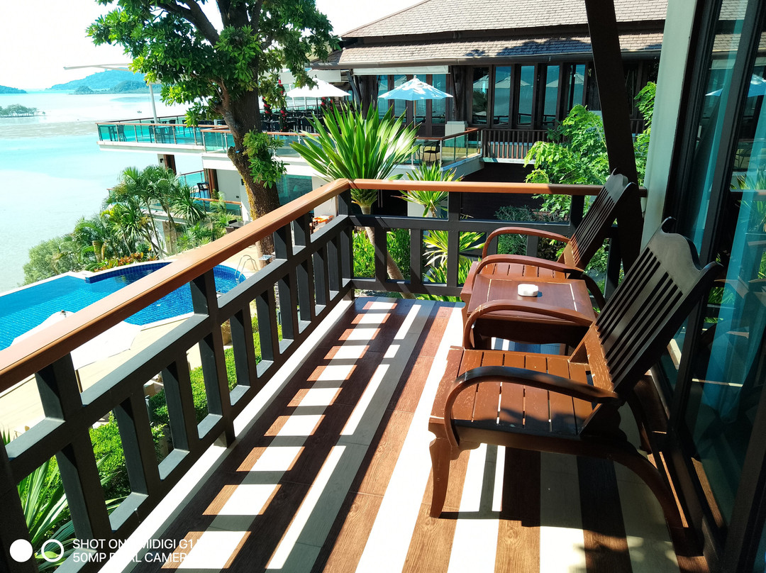 维多利亚悬崖度假酒店主图