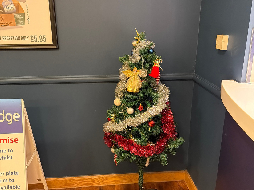 Travelodge Fleet Hotel主图