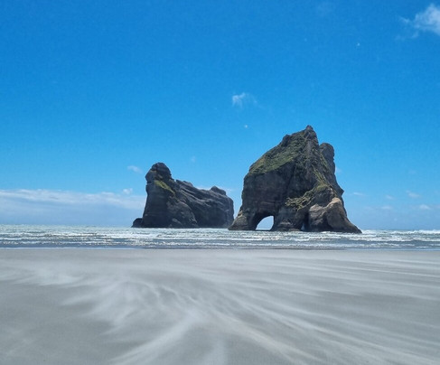 Wharariki Beach-Puponga必去景点