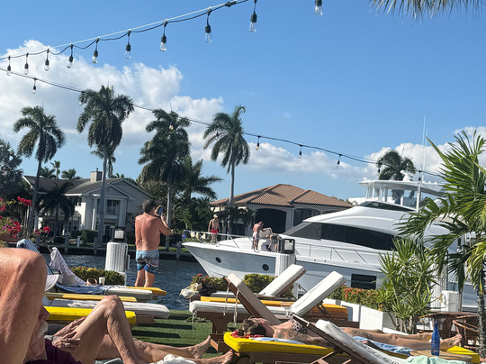 Sands Harbor Resort & Marina主图