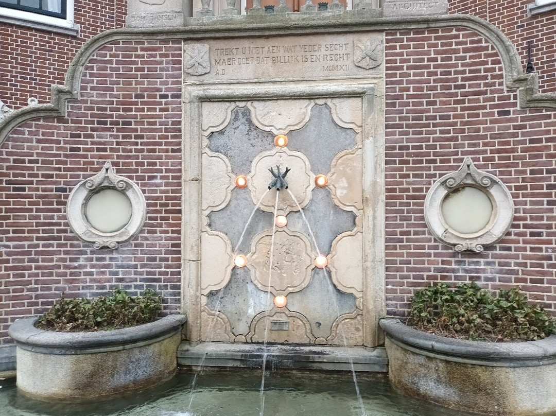 Stadhuis Zandvoort-赞德沃特必去景点