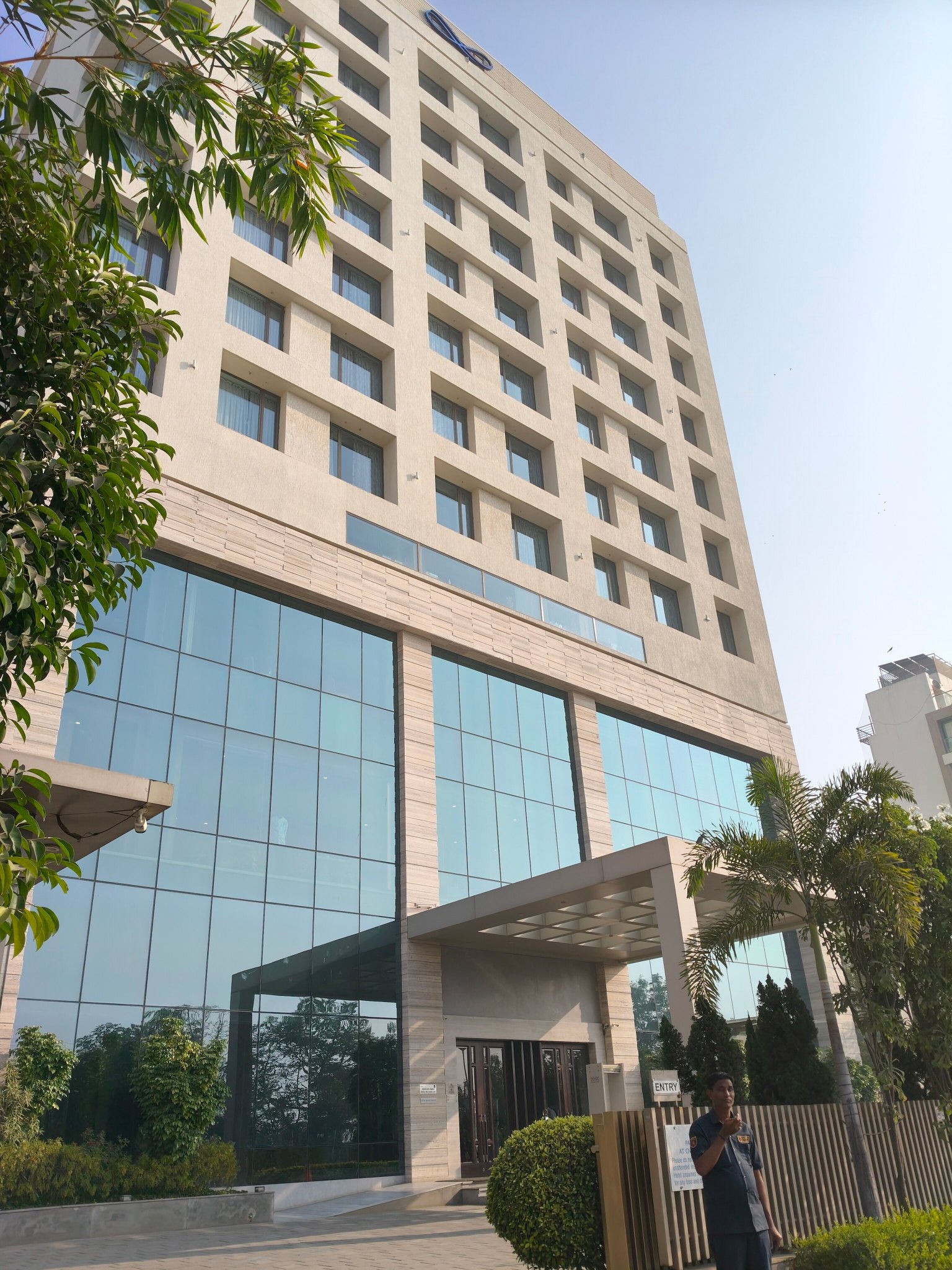 Efcee Sarovar Premiere-官方