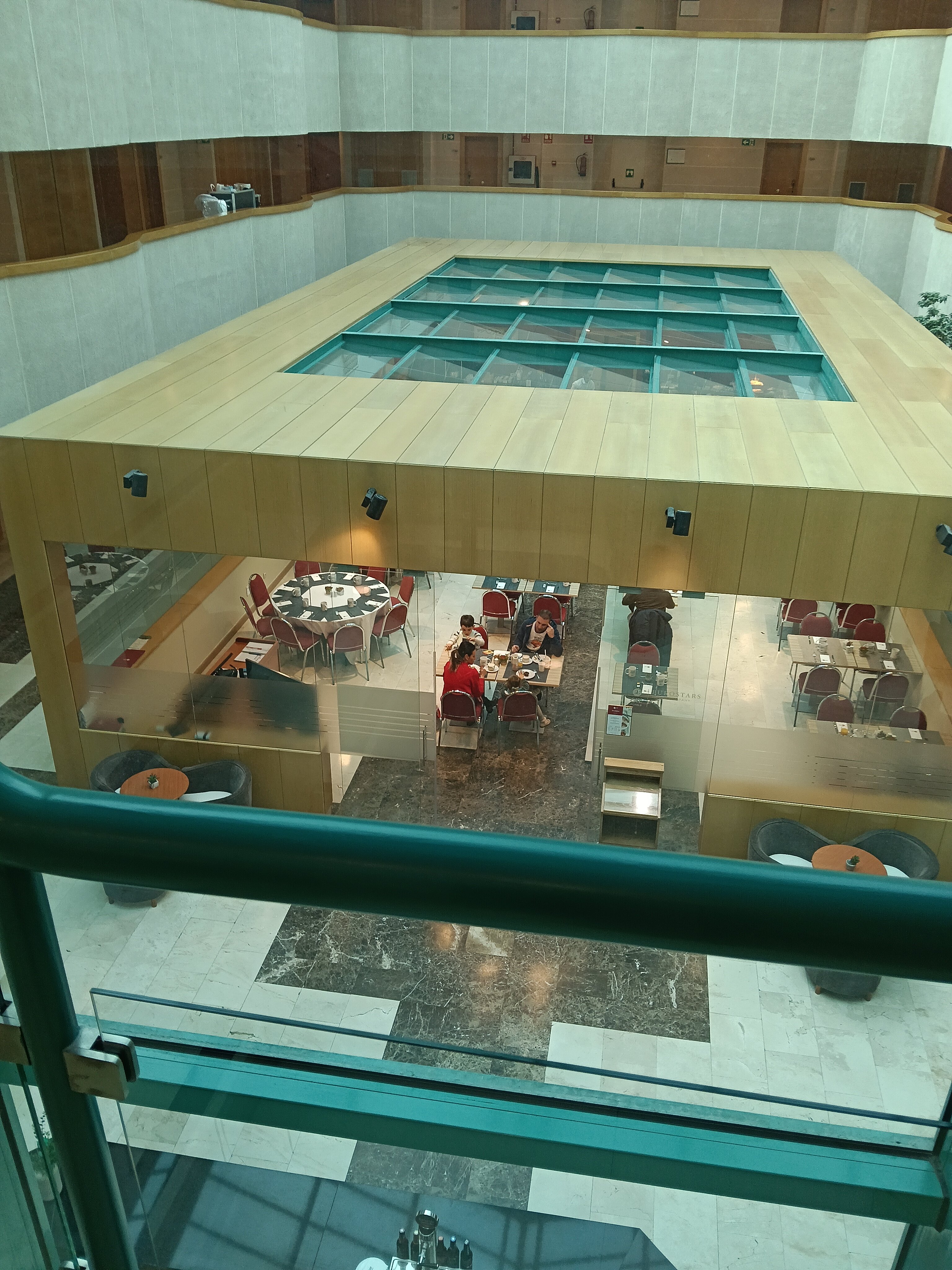 阿尔梅纳尔埃克格瑞纳酒店-商务中心/多功能厅