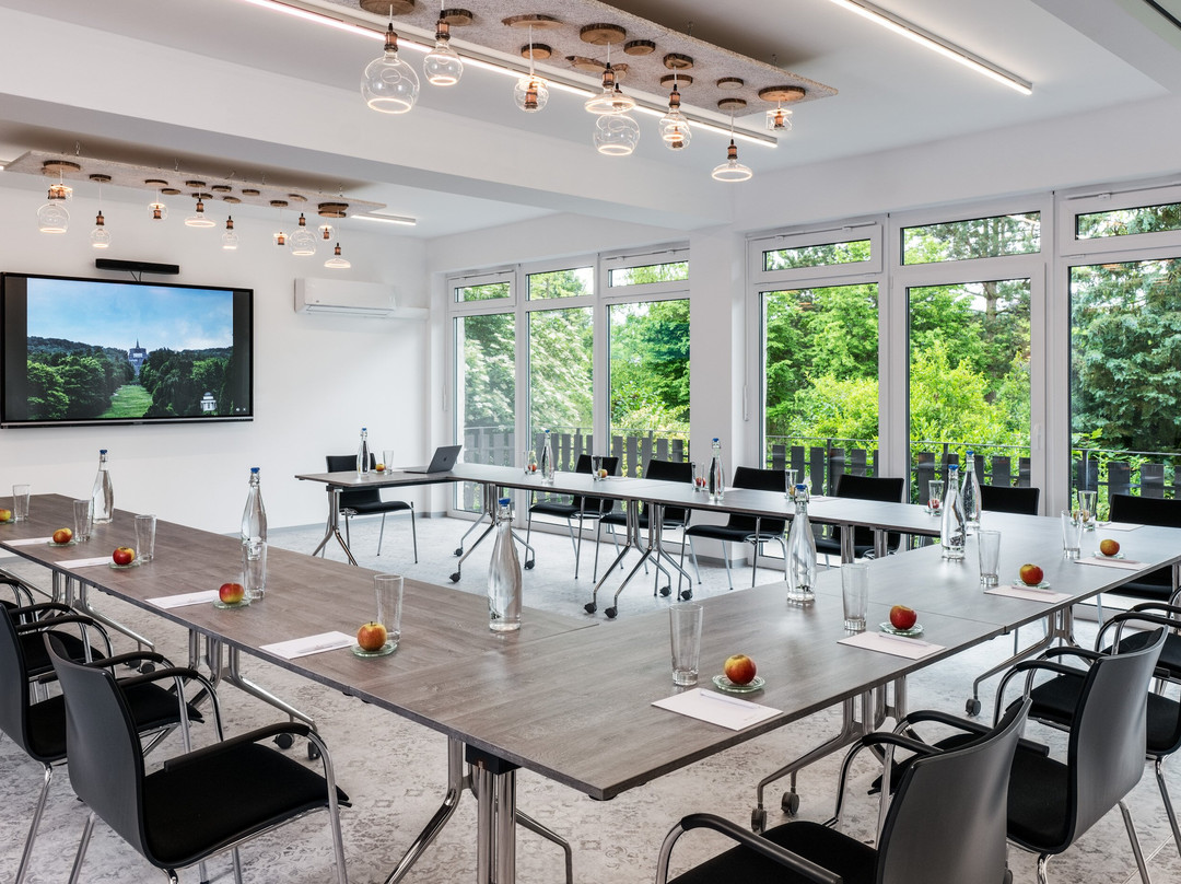 埃姆斯塔勒霍赫公园酒店主图