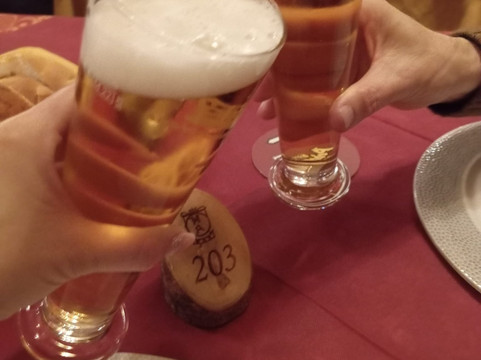 阿德里安娜酒店主图