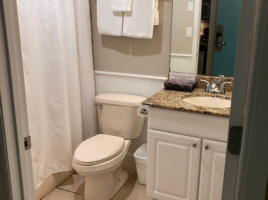 Barefoot Beach Club主图