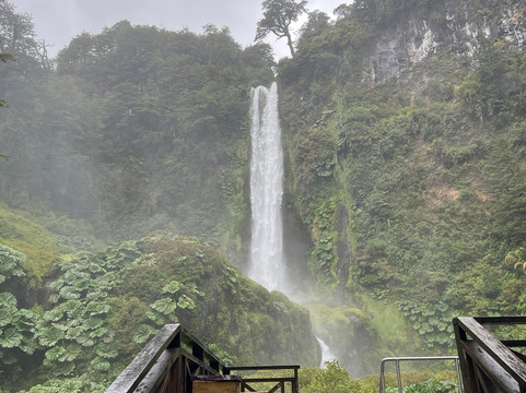 Salto El Leon-普孔必去景点