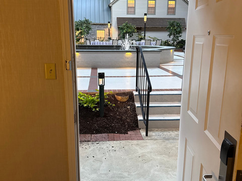 奥尔巴尼德斯蒙德皇冠假日酒店主图