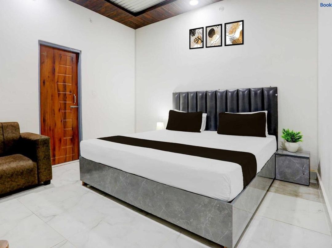 Hotel O by OYO Aparna and Marriage Lawn