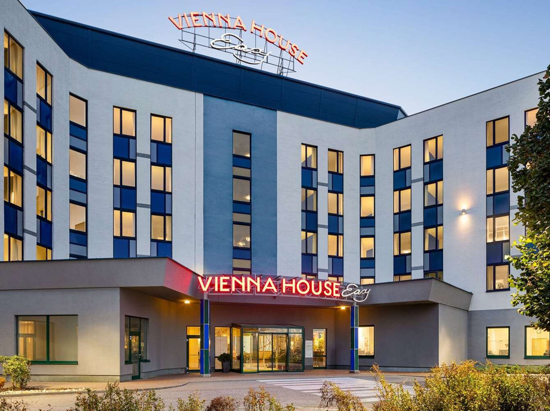 布拉迪斯拉发温德姆维也纳之家简易酒店主图