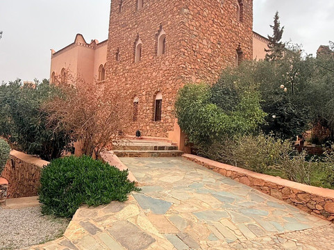 艾尔玛拉拉旅馆主图