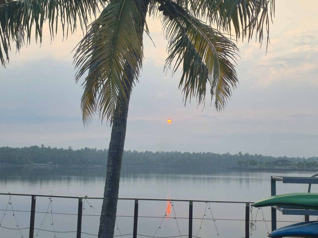 蓝色宁静度假村主图