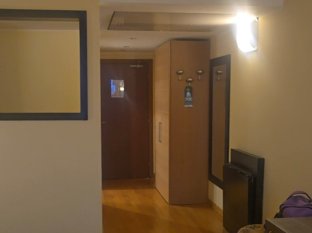 高尔夫酒店主图