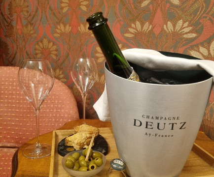 博斯特酒店主图