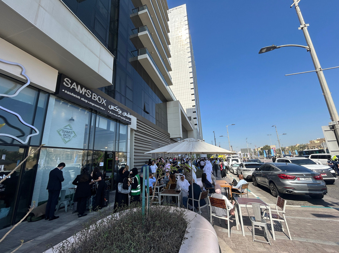 Sam's Box Cafe