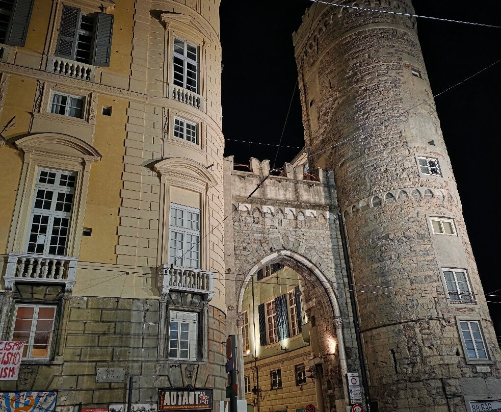 Porta dei Vacca-热那亚必去景点