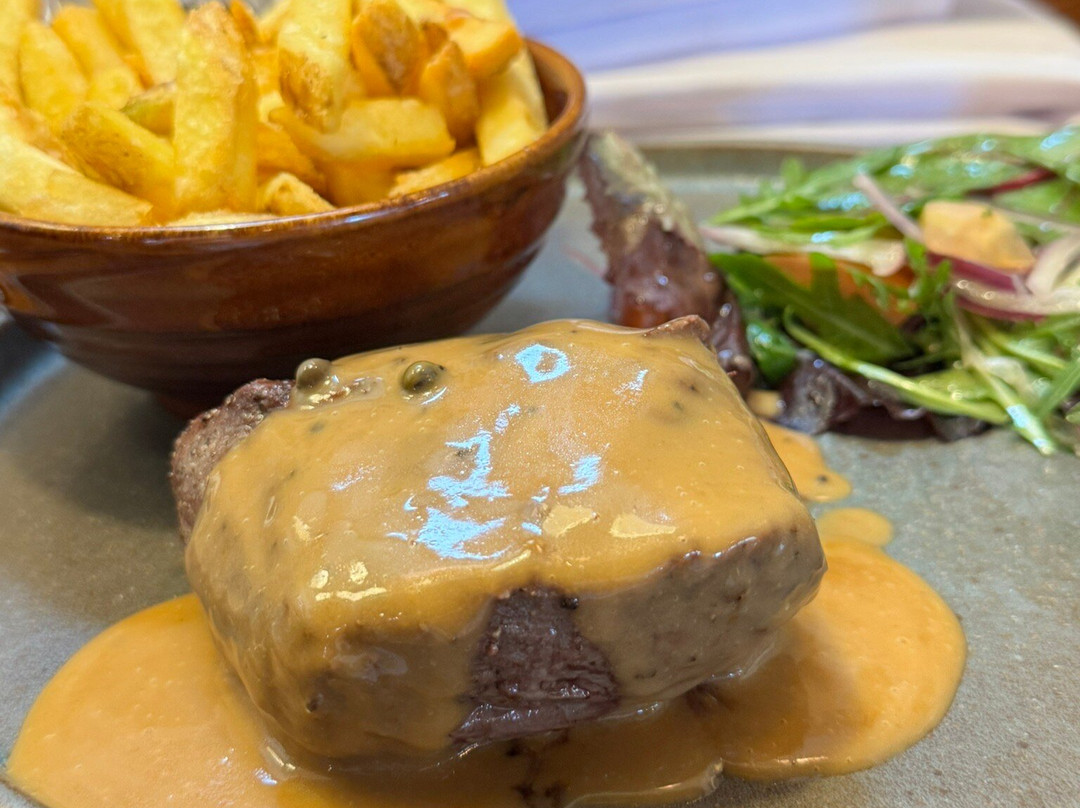 克伦威尔阿姆斯乡村酒吧旅馆主图