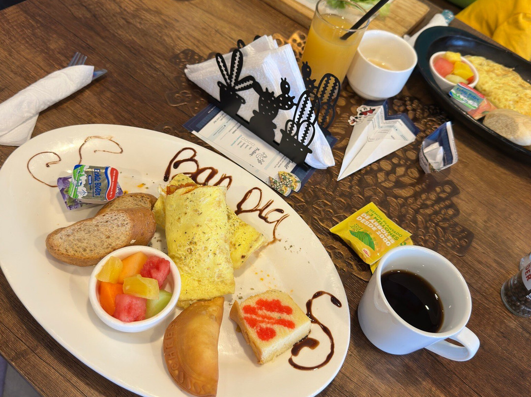 维多利亚城酒店主图