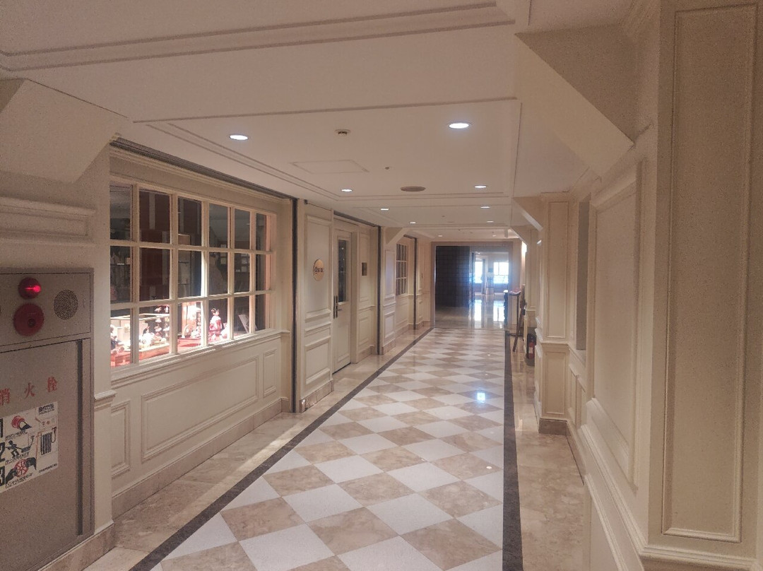 新格兰酒店主图