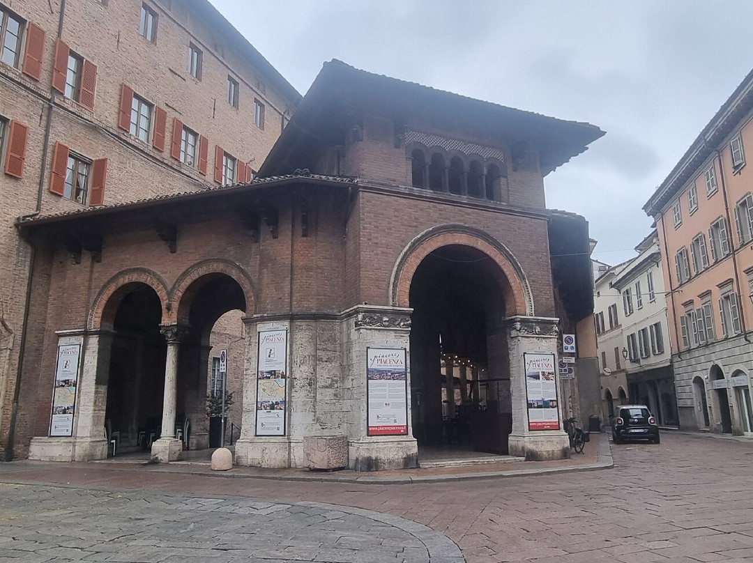 Palazzo Gotico-皮亚琴察必去景点