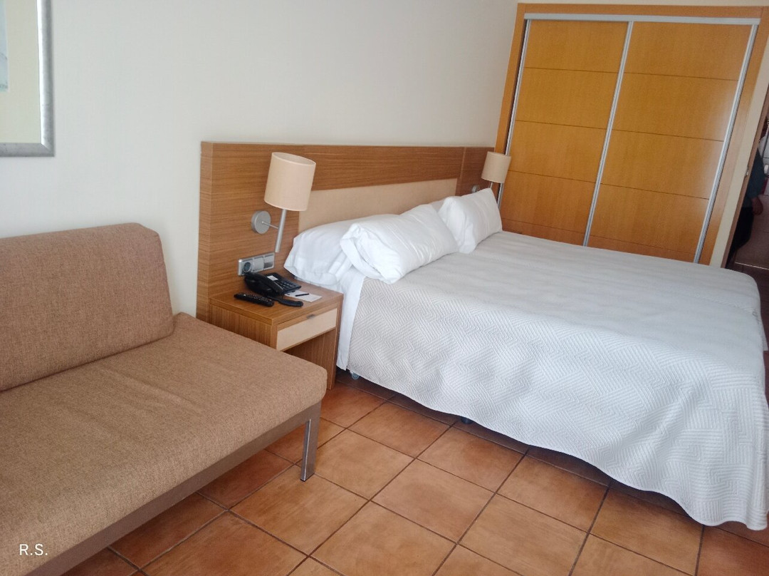 RH卡萨布兰卡套房酒店主图