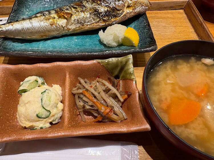 ヒモノ照ラス セントレア店