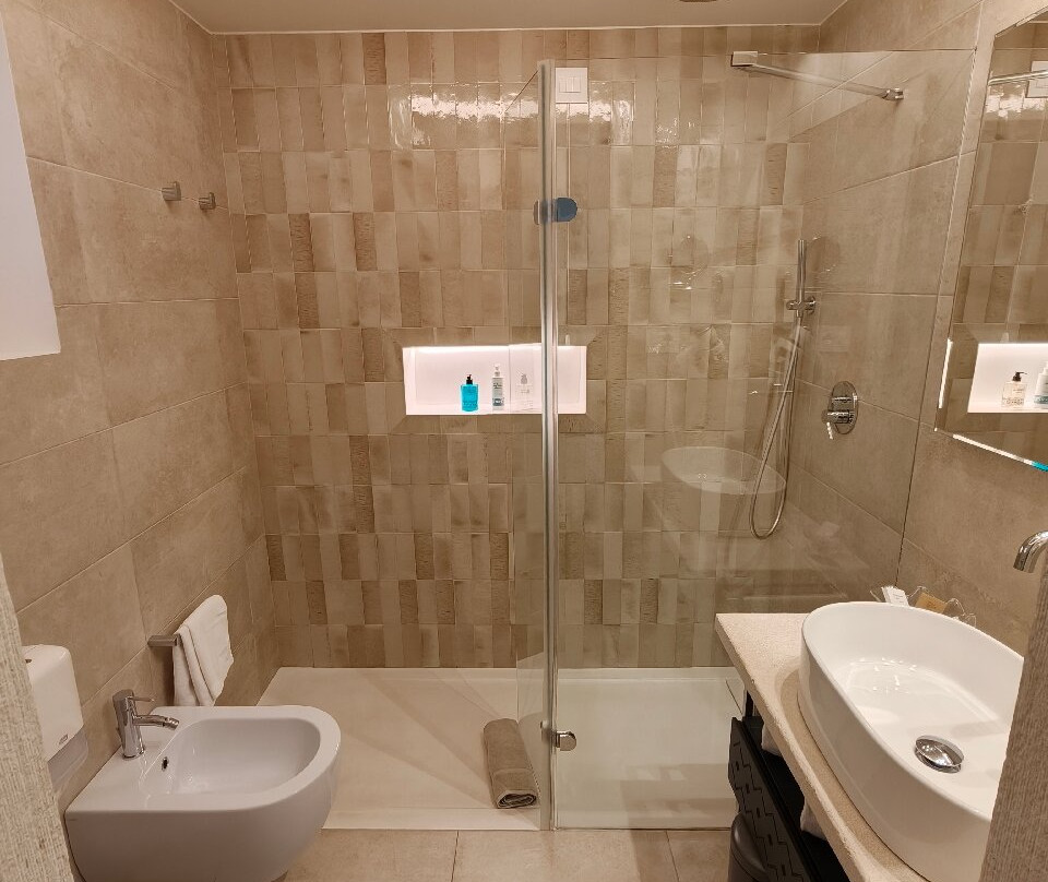 萨拉瑟诺俱乐部酒店主图