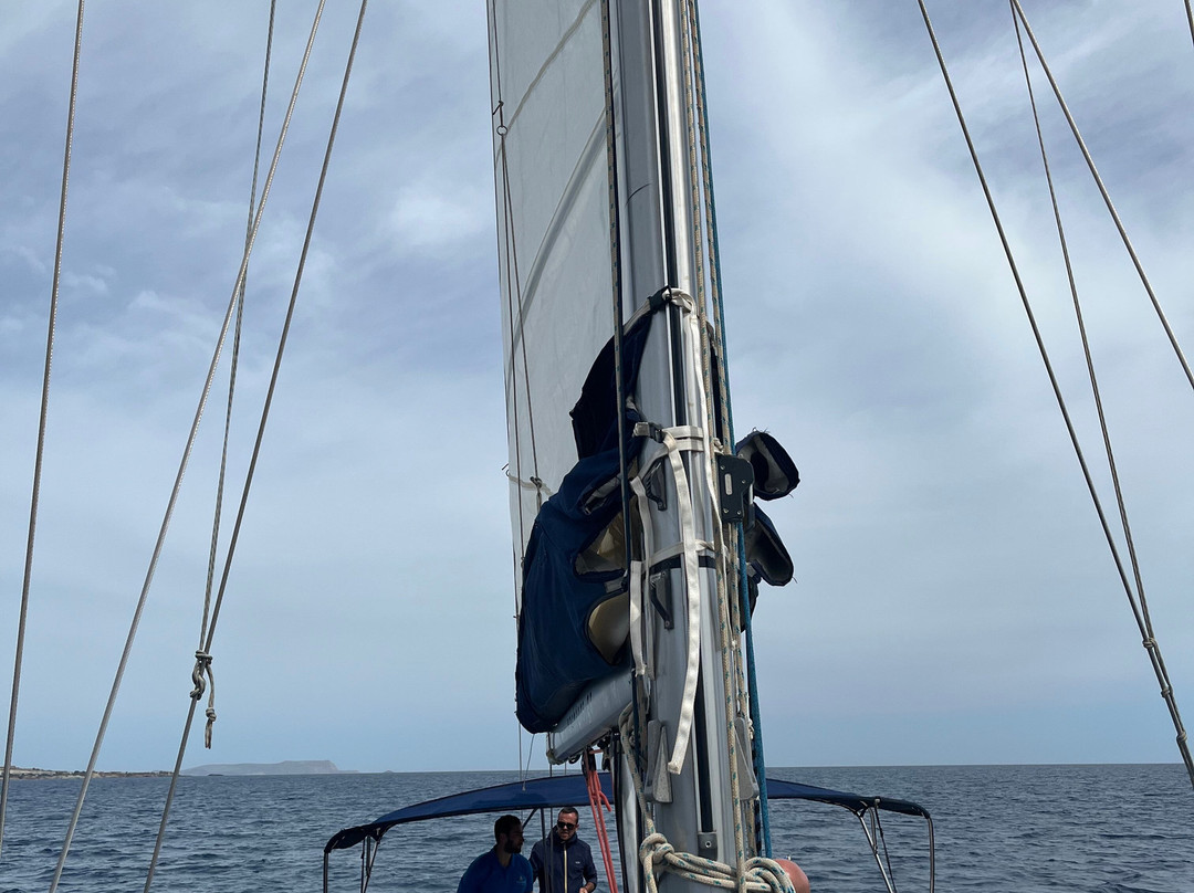 Rossilena Tours-古韦斯必去景点