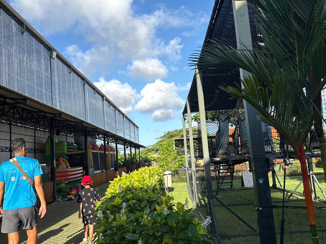 Mookiland Park Bali-Kerobokan Kelod必去景点